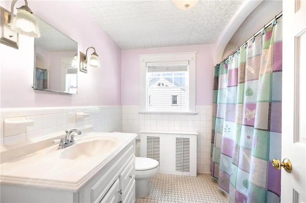 36 Kay Boulevard Newport RI 02840