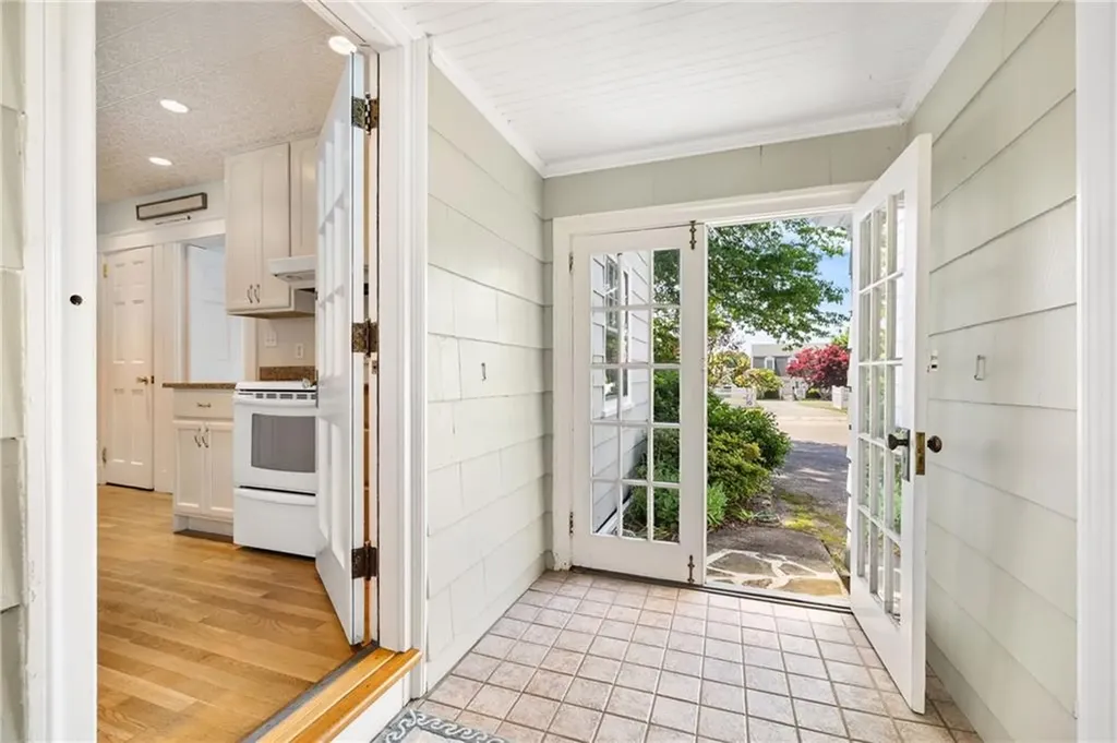 36 Kay Boulevard Newport RI 02840