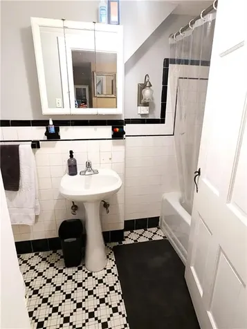 125 Roger Williams East Providence RI 02916