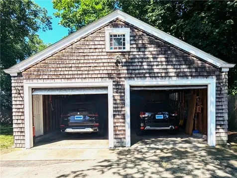 125 Roger Williams East Providence RI 02916