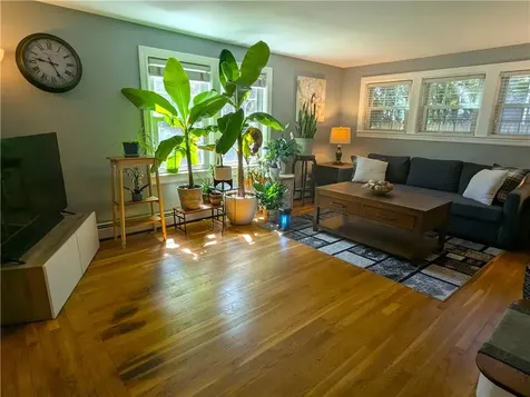 125 Roger Williams East Providence RI 02916