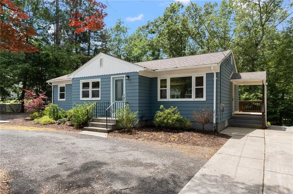 14 Bishop Hill Road Johnston RI 02919