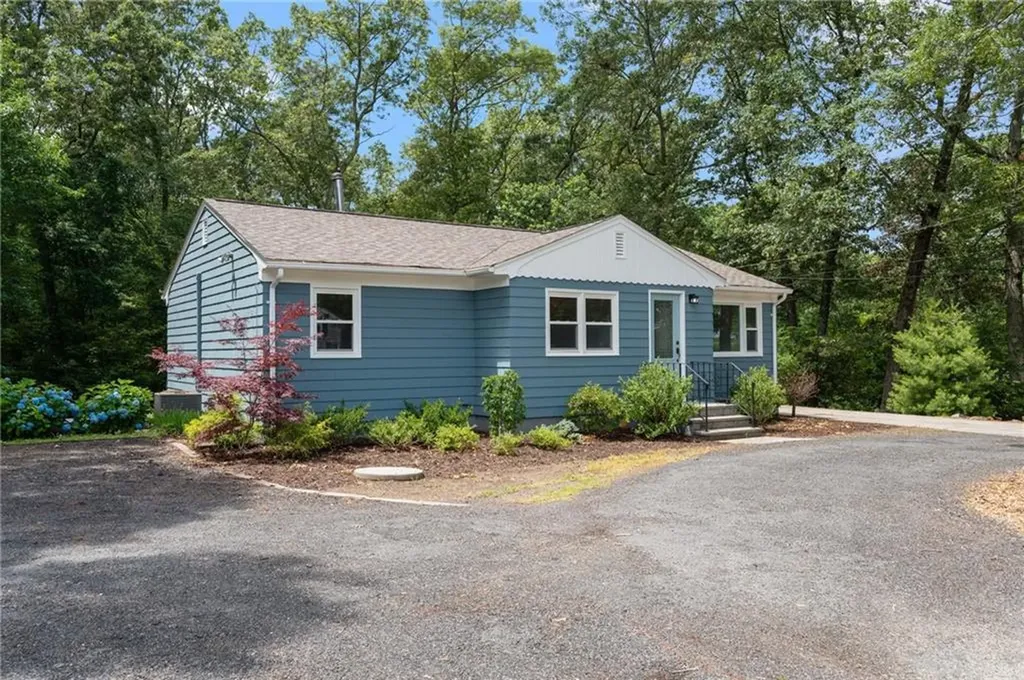 14 Bishop Hill Road Johnston RI 02919