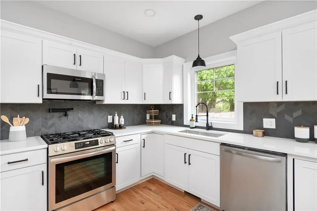 119 Myrtle Avenue Cranston RI 02910