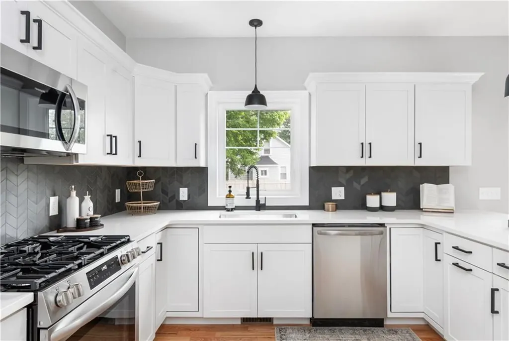 119 Myrtle Avenue Cranston RI 02910
