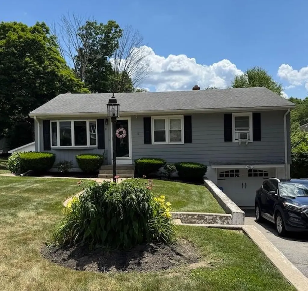 61 Alaska Street Cumberland RI 02864