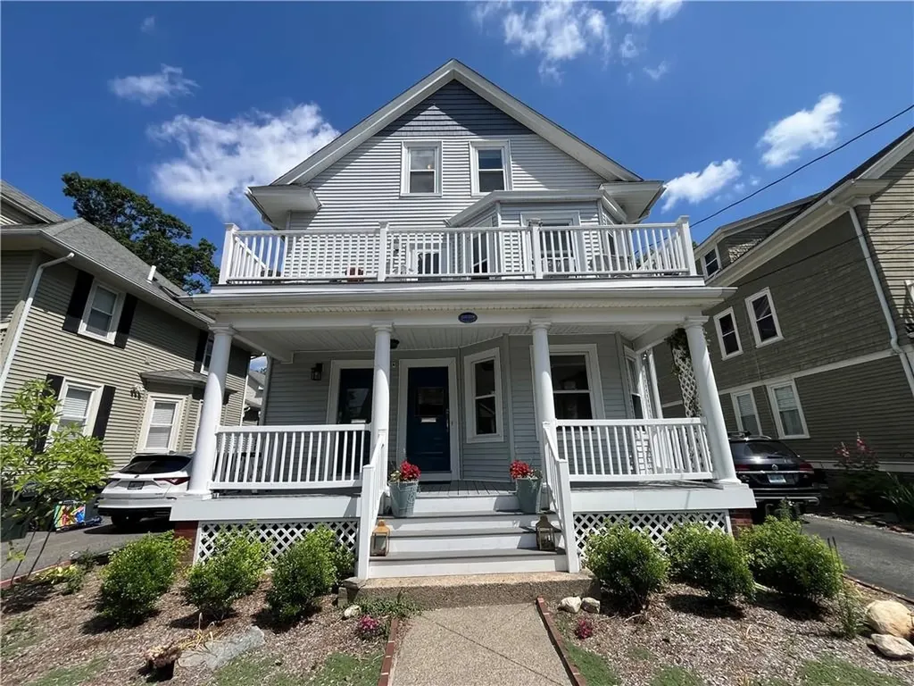 224 Rochambeau Avenue Providence RI 02906