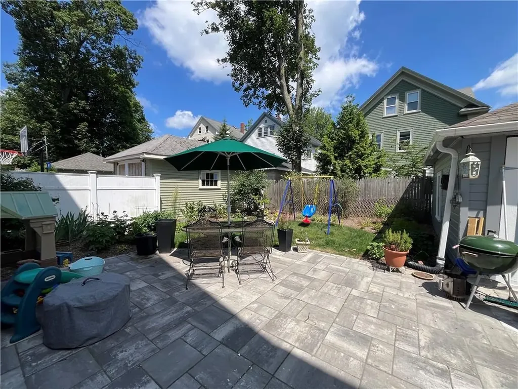 224 Rochambeau Avenue Providence RI 02906