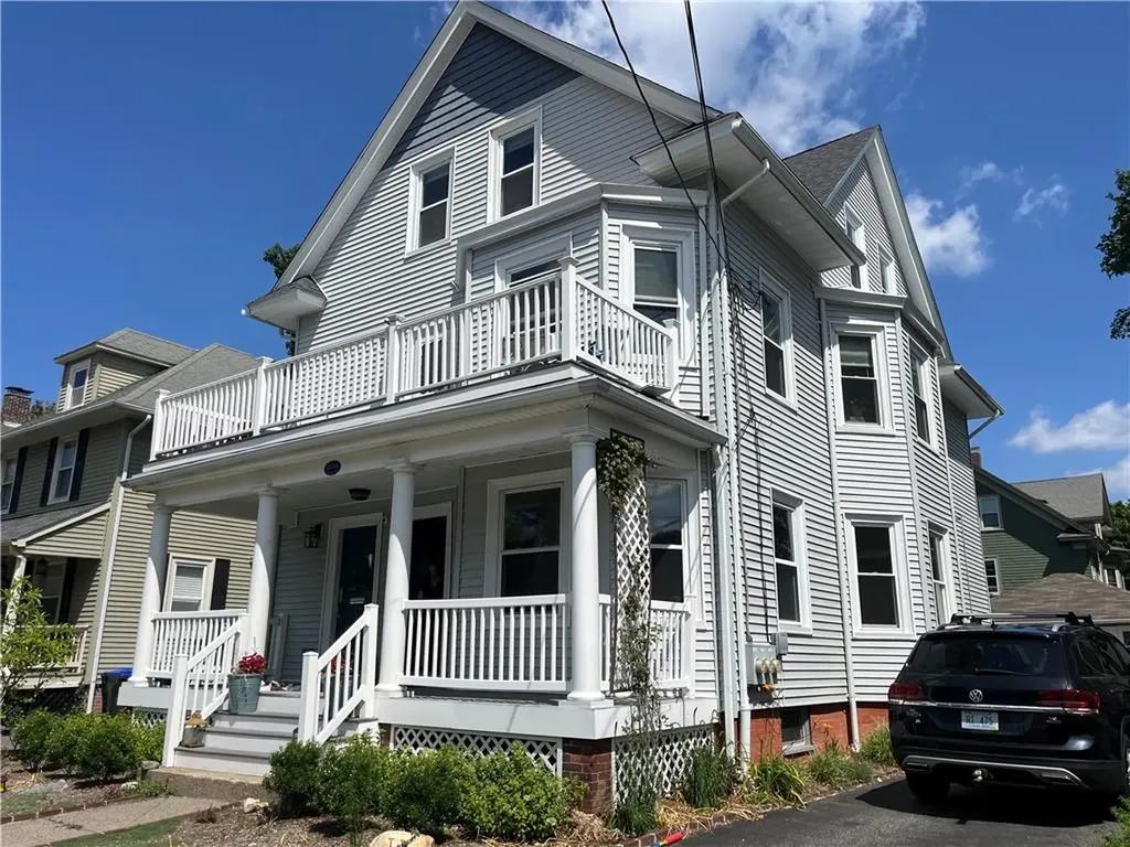 224 Rochambeau Avenue Providence RI 02906