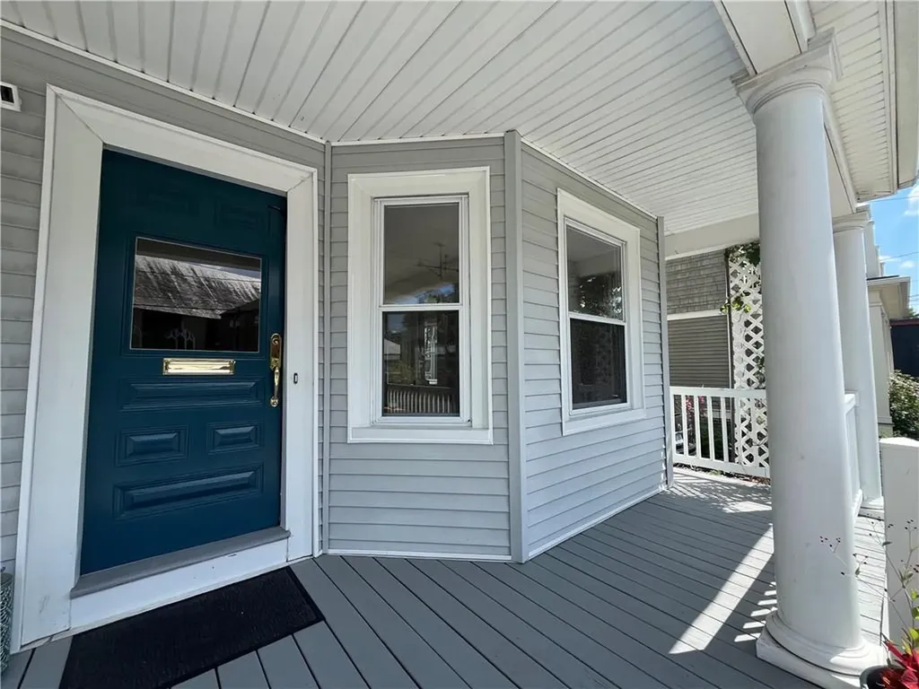 224 Rochambeau Avenue Providence RI 02906
