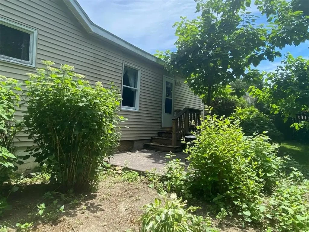 163 Reynolds Avenue Warwick RI 02889