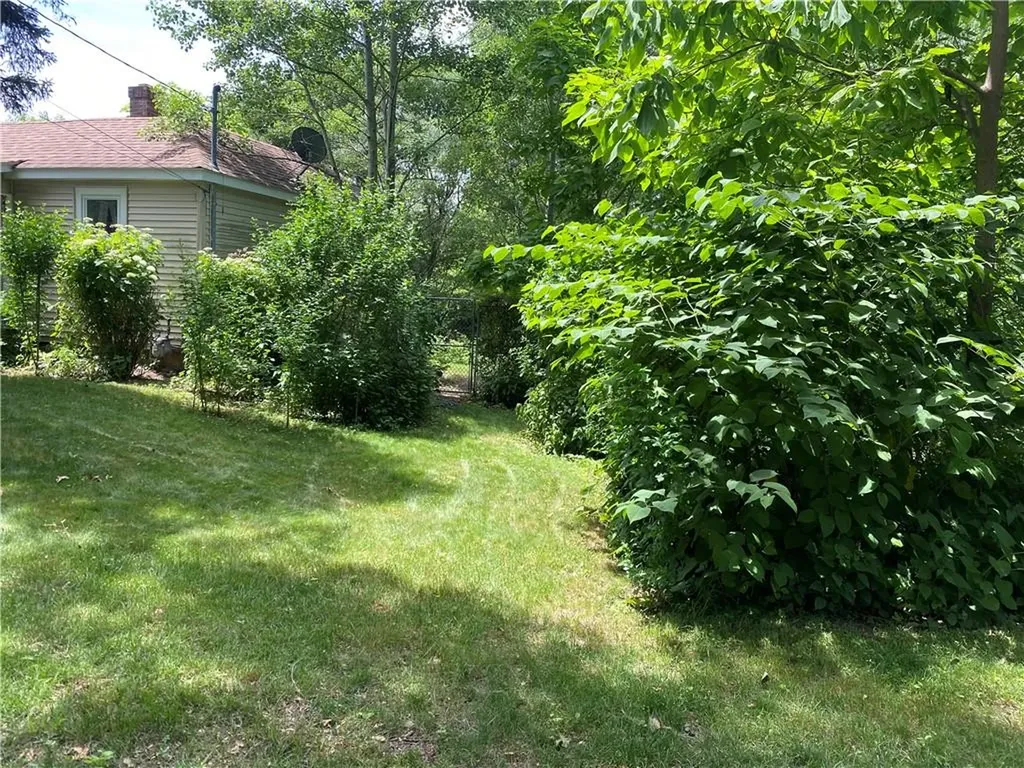 163 Reynolds Avenue Warwick RI 02889