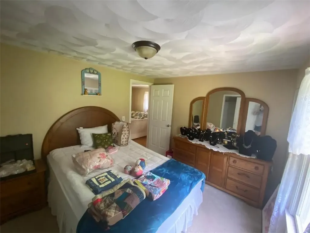 163 Reynolds Avenue Warwick RI 02889