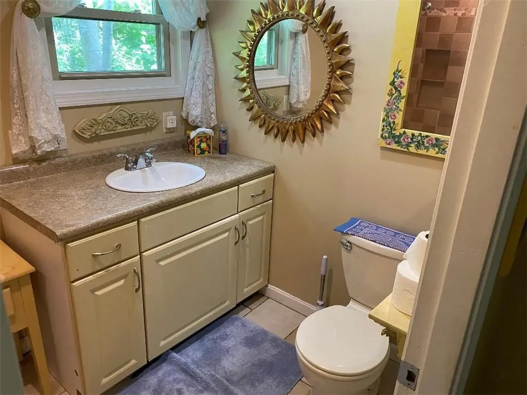 163 Reynolds Avenue Warwick RI 02889