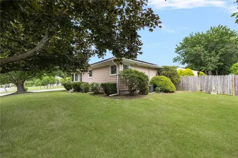 82 Sherry Avenue Bristol RI 02809