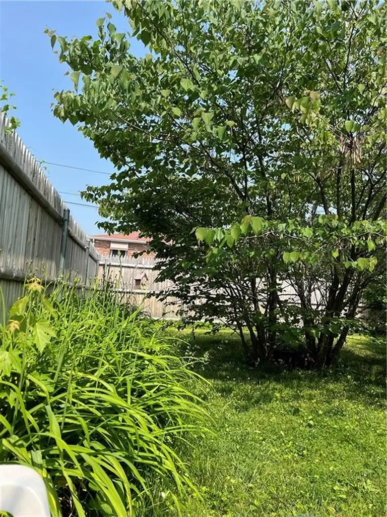 2 Deming Street Pawtucket RI 02861