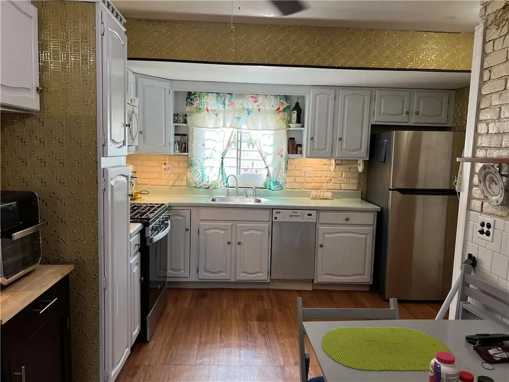 2 Deming Street Pawtucket RI 02861