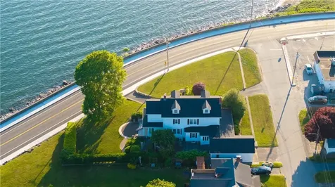 1874 Main Road Tiverton RI 02878