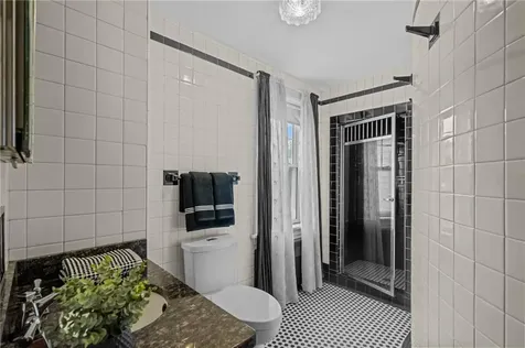 1874 Main Road Tiverton RI 02878