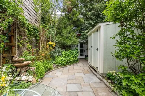 74 Third Street Newport RI 02840