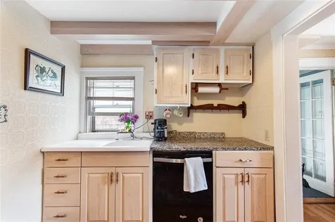 74 Third Street Newport RI 02840