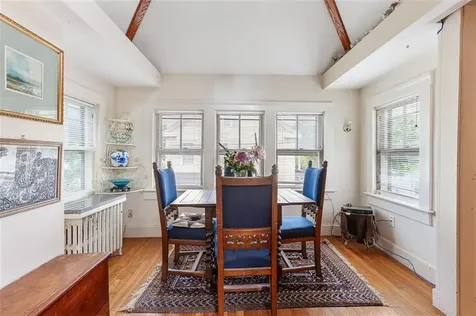 74 Third Street Newport RI 02840