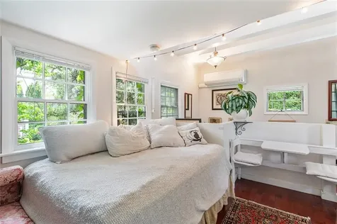 74 Third Street Newport RI 02840