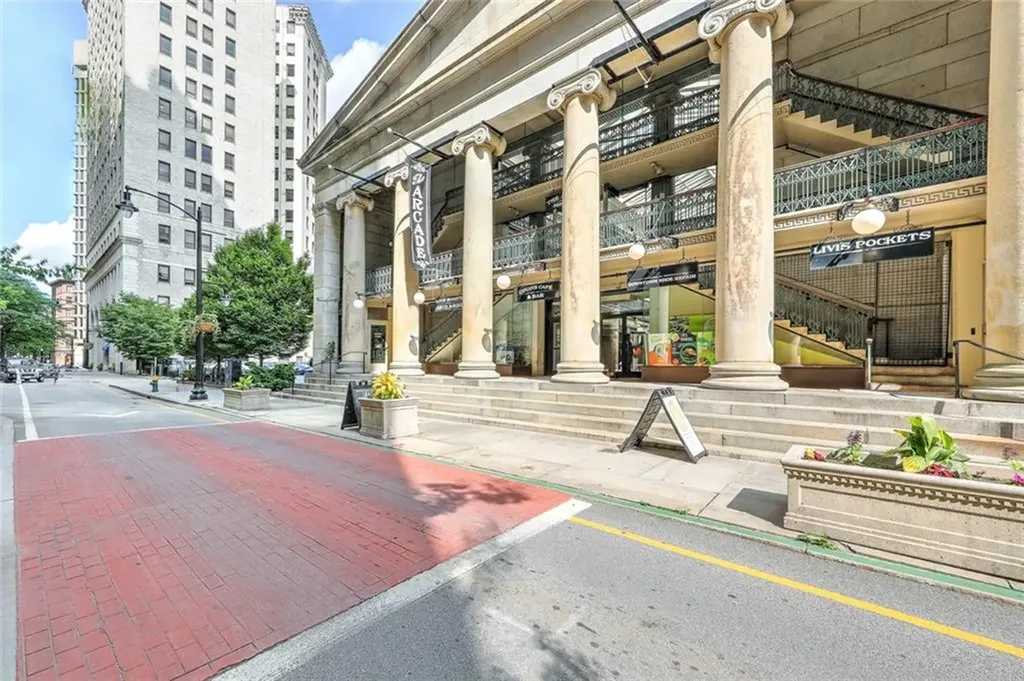 65 Weybosset Street Providence RI 02903