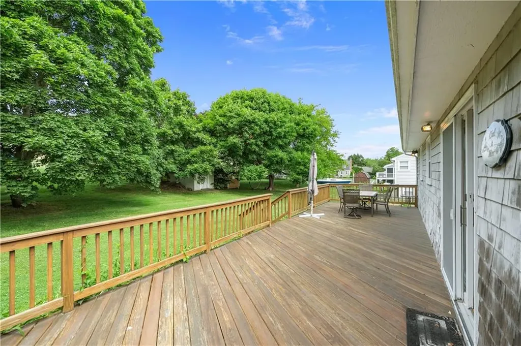 330 Water Street Portsmouth RI 02871