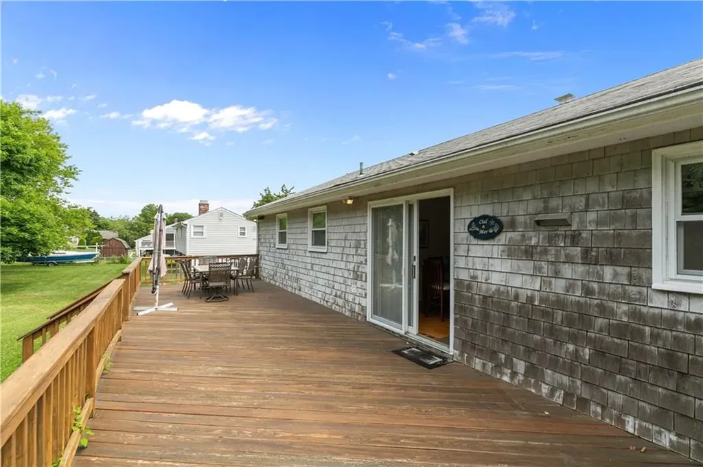 330 Water Street Portsmouth RI 02871