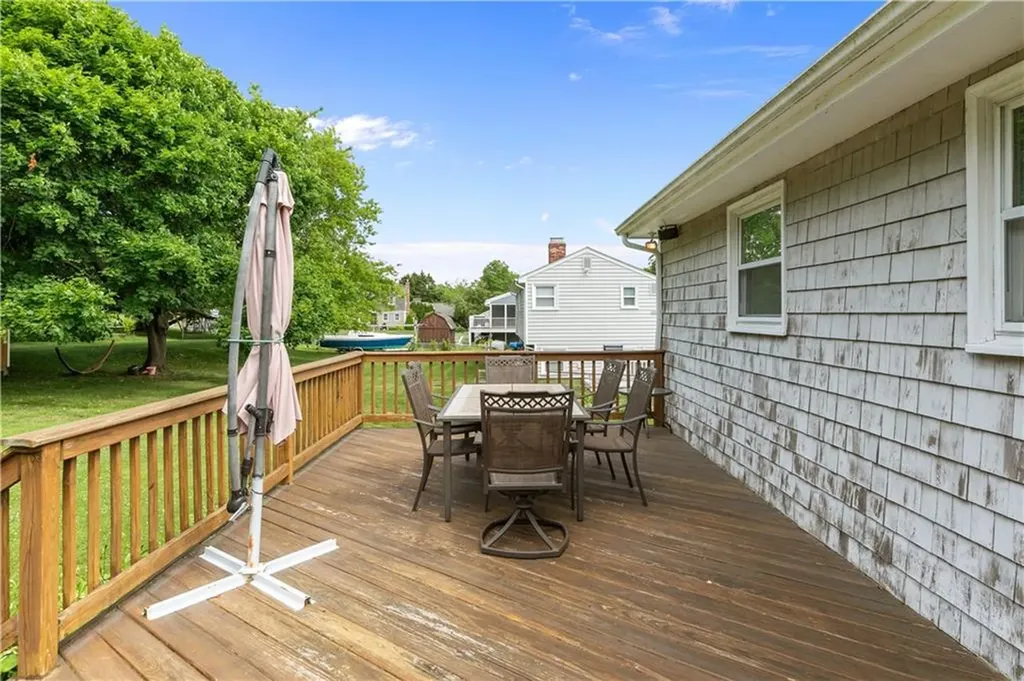 330 Water Street Portsmouth RI 02871