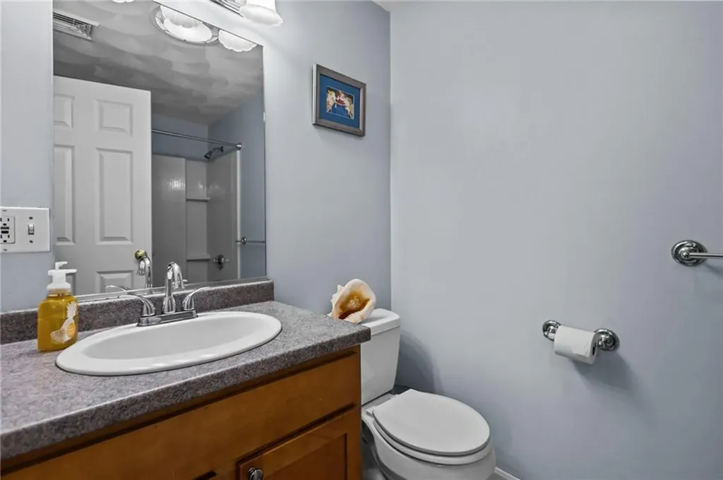 341 Columbia Avenue Warwick RI 02888