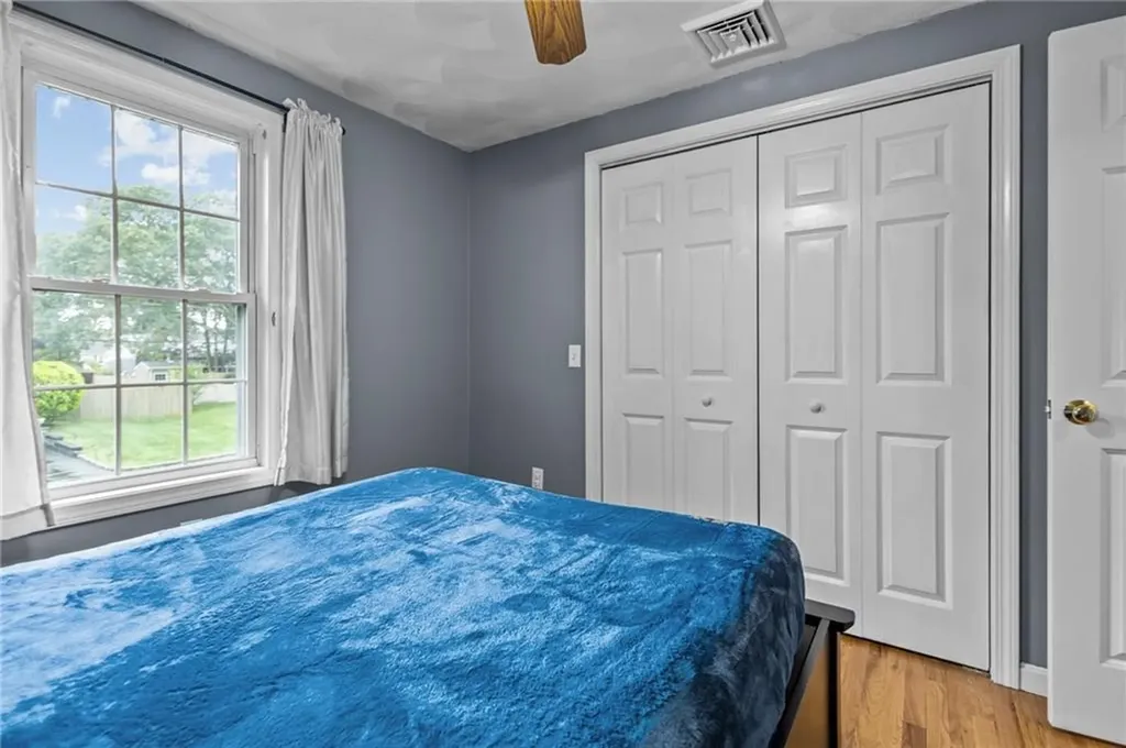 341 Columbia Avenue Warwick RI 02888