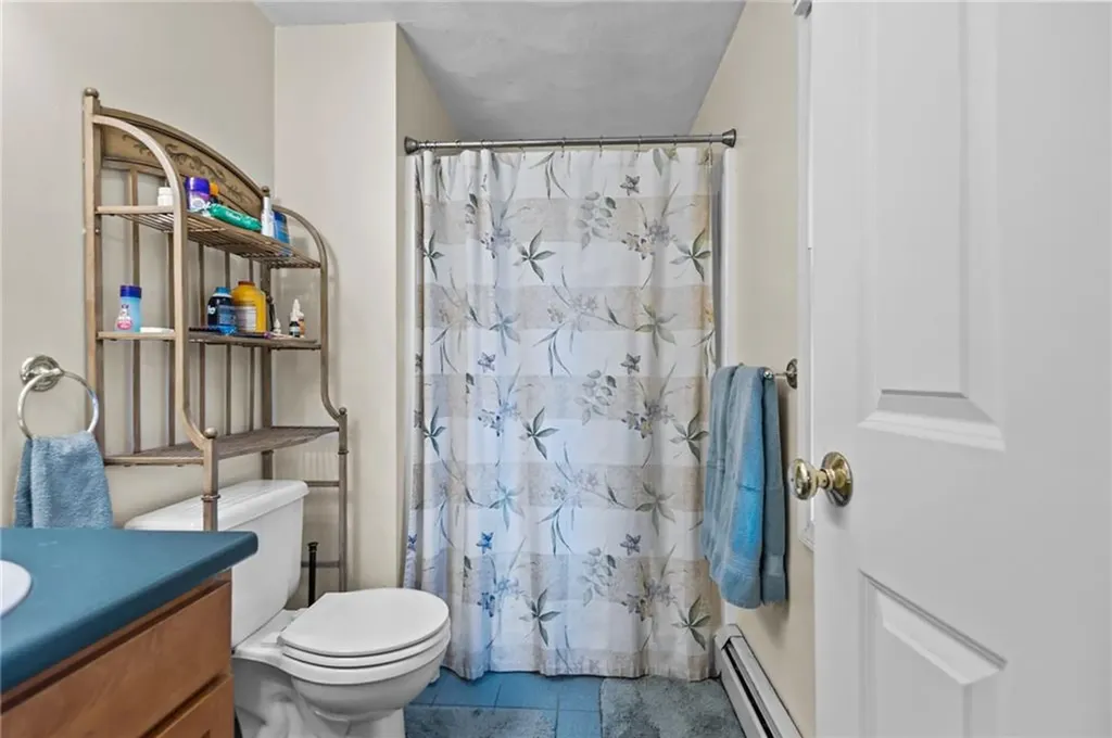 341 Columbia Avenue Warwick RI 02888