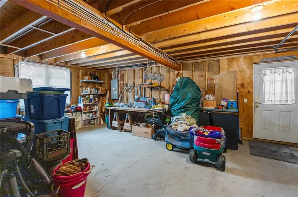 341 Columbia Avenue Warwick RI 02888