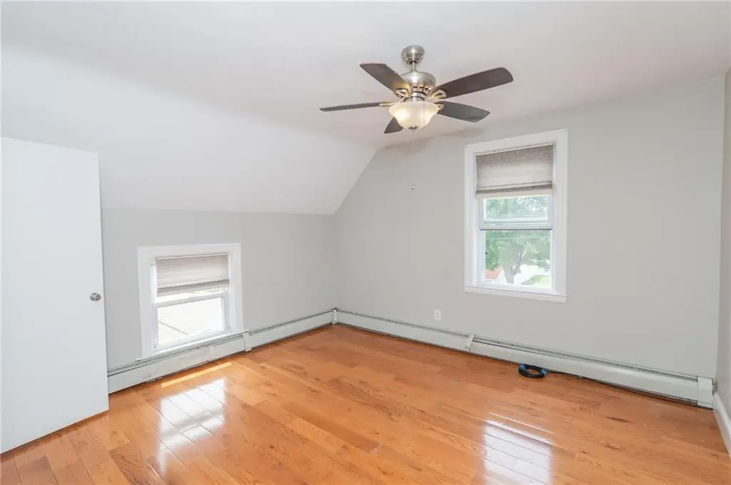 75 Gladstone Street Cranston RI 02920