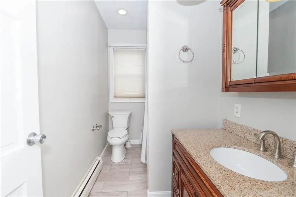 75 Gladstone Street Cranston RI 02920