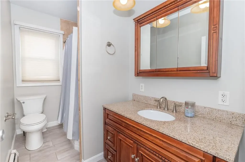 75 Gladstone Street Cranston RI 02920