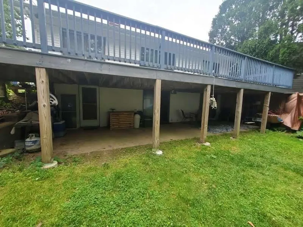 238 Wood Hill Road Narragansett RI 02882