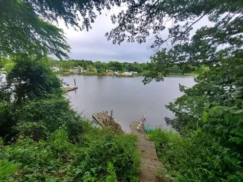 238 Wood Hill Road Narragansett RI 02882