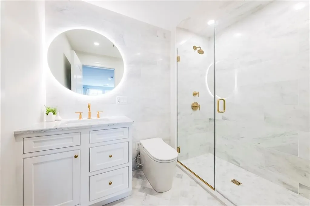 10 Brown & Howard Wharf Newport RI 02840