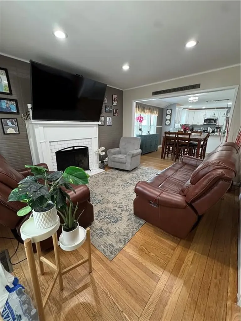 12 Gail Avenue Cranston RI 02905