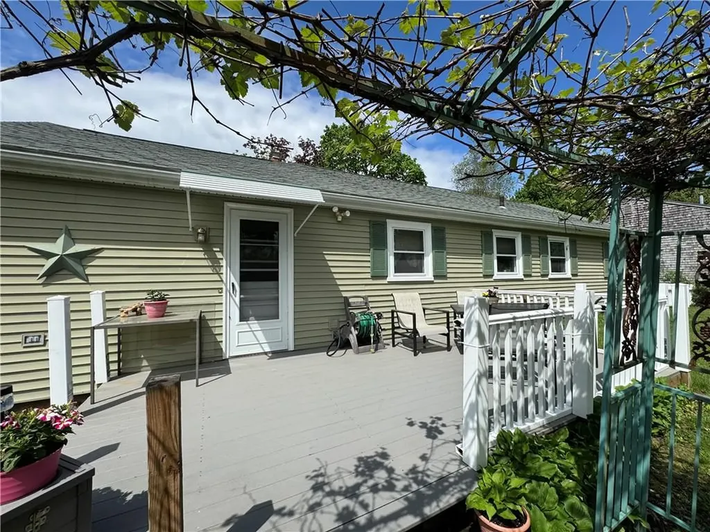 6 Sherwood Avenue Warwick RI 02888
