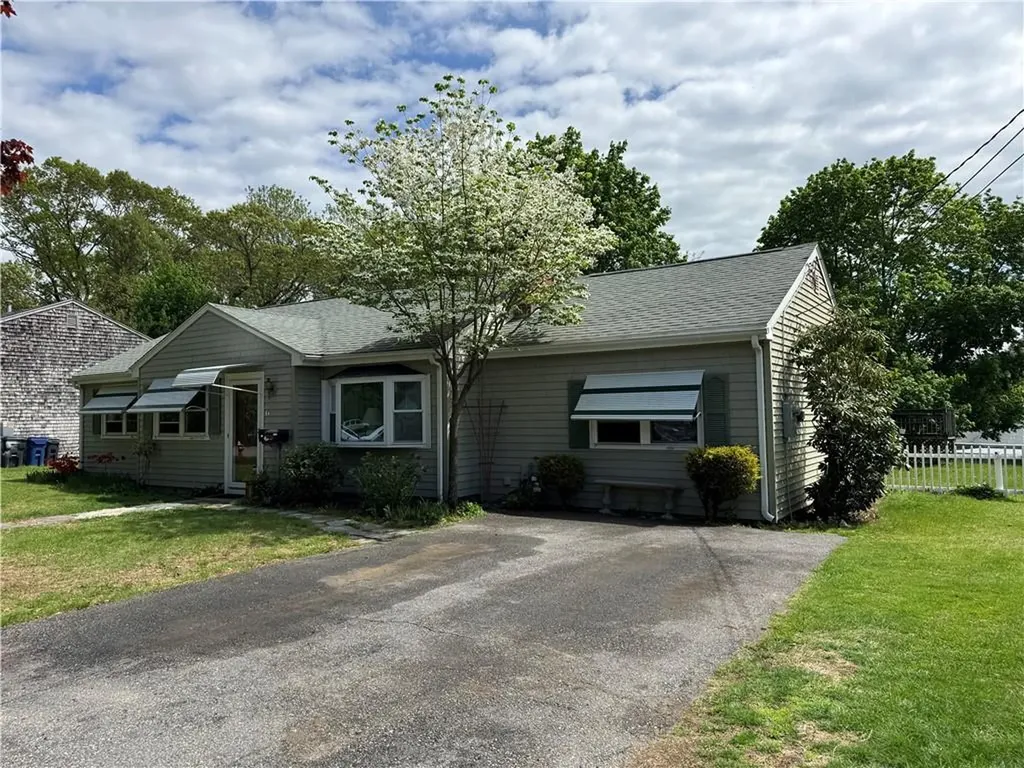 6 Sherwood Avenue Warwick RI 02888