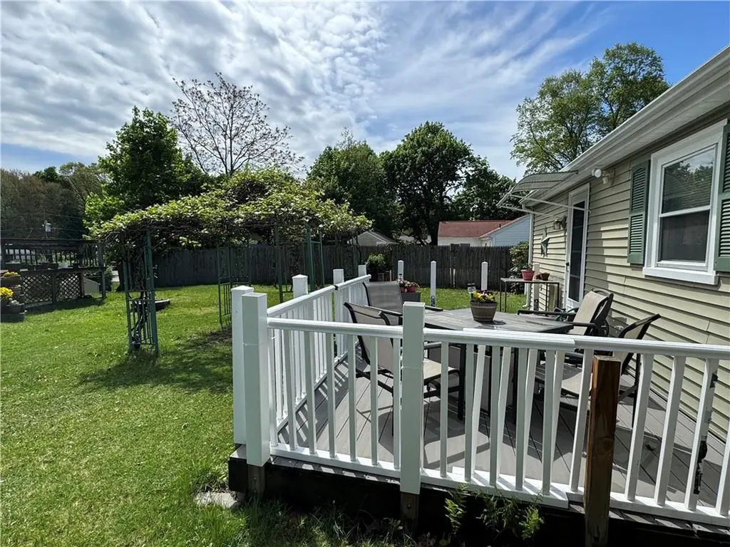 6 Sherwood Avenue Warwick RI 02888