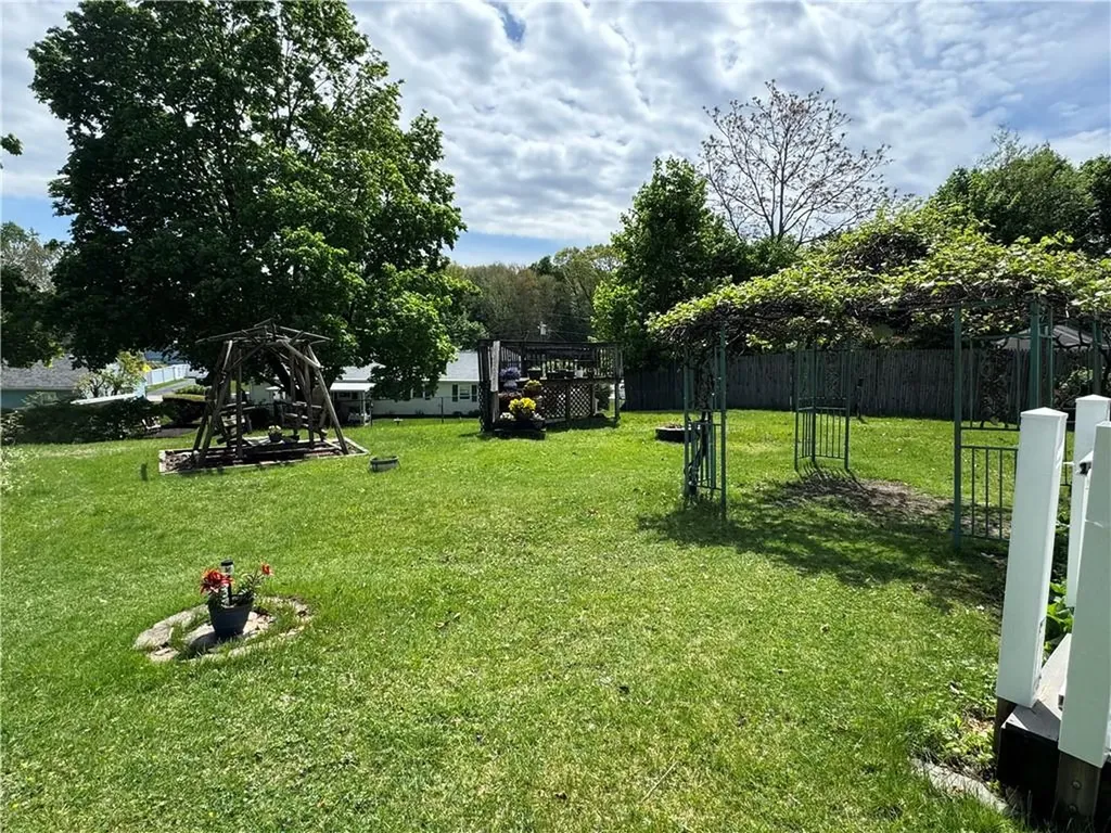 6 Sherwood Avenue Warwick RI 02888
