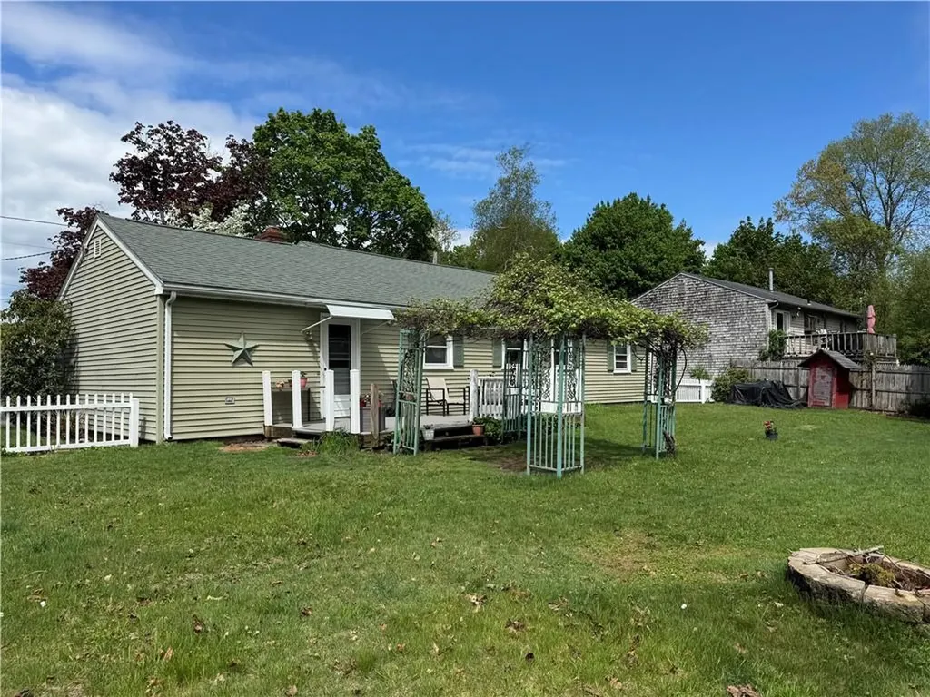 6 Sherwood Avenue Warwick RI 02888