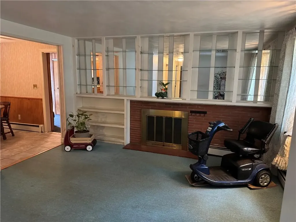 6 Sherwood Avenue Warwick RI 02888