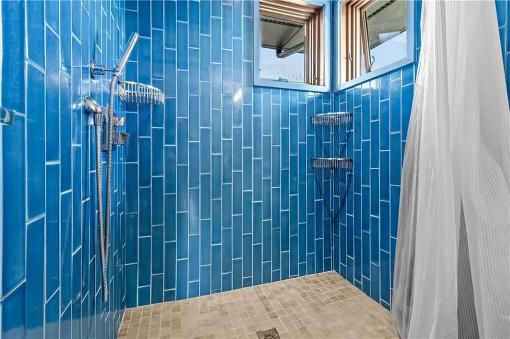 17 Jamaica Way North Kingstown RI 02852