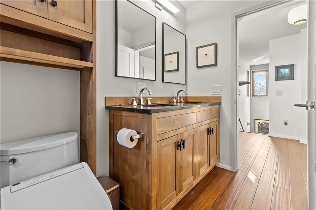 17 Jamaica Way North Kingstown RI 02852